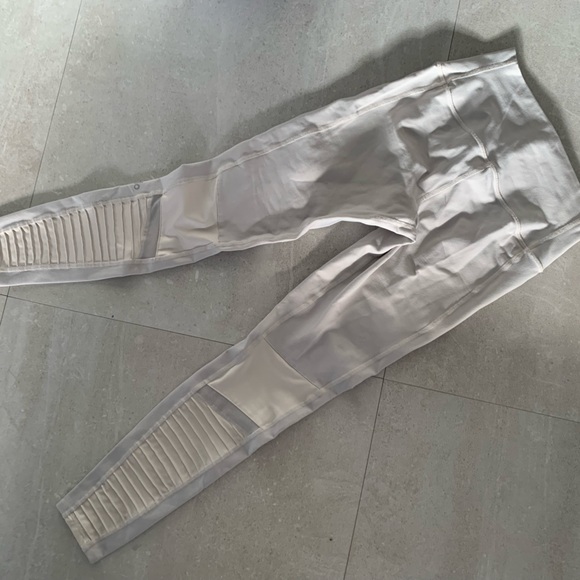 Alo high waist Moto legging - Picture 2 of 3